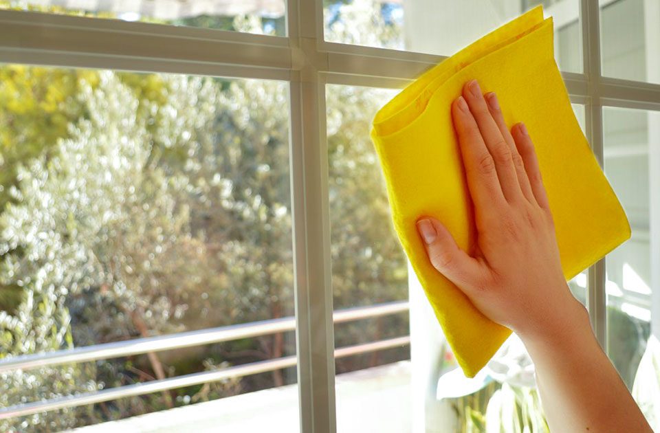 ikkunanpesu kotiin artikelikuva
